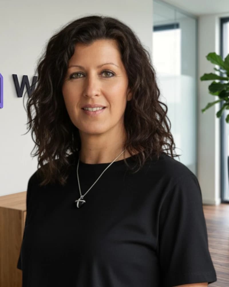 Vanessa Wolf, Maklerbetreuung